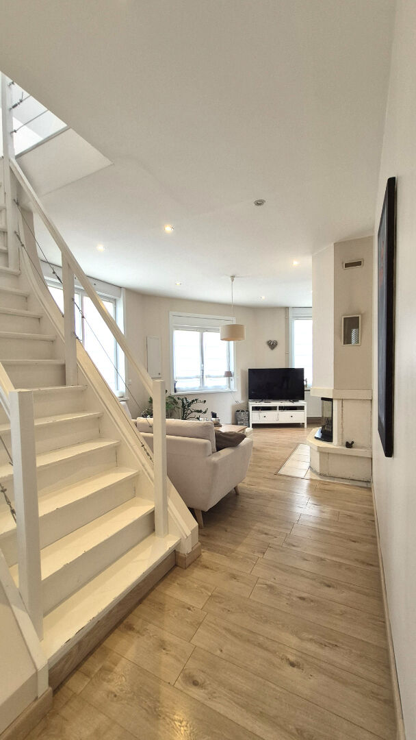 Maison Cambrai 10 pièce(s) 162 m2