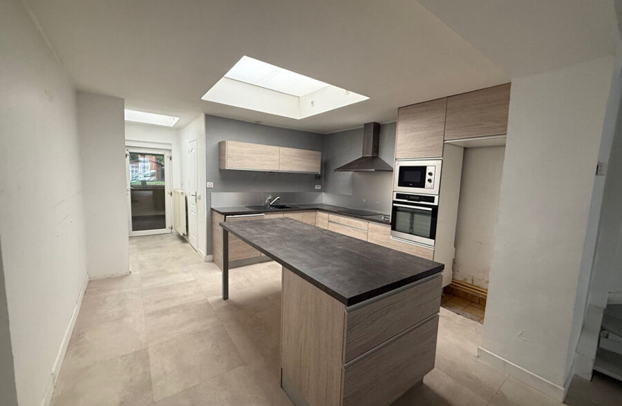 À VENDRE : Maison pleine de charme des années 30 !