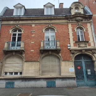 Maison bourgeoise spacieuse de 350 m²