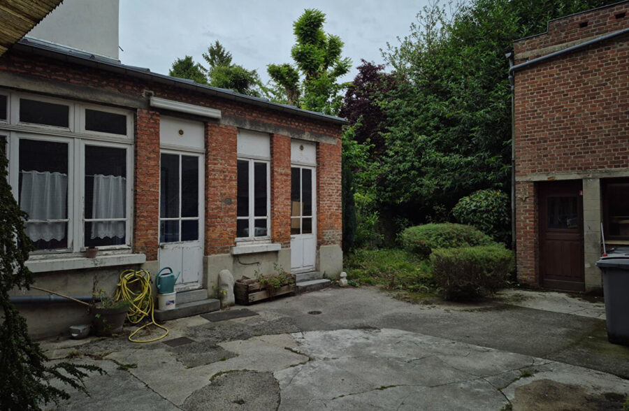 Maison bourgeoise spacieuse de 350 m²