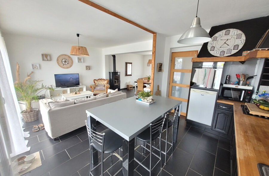 Maison  5 pièce(s) 93.56 m2