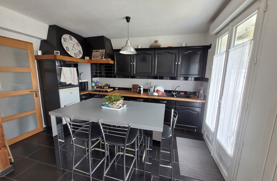 Maison  5 pièce(s) 93.56 m2