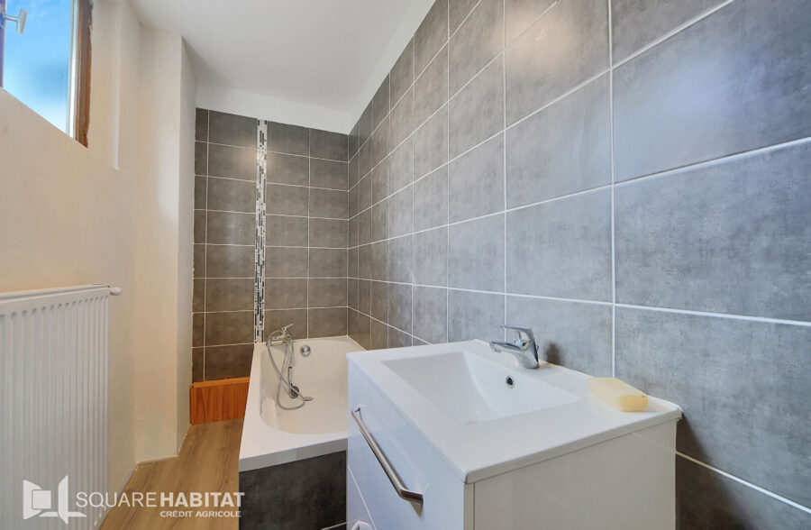 Billy Berclau – Maison semi individuelle 4 chambres  – Secteur calme