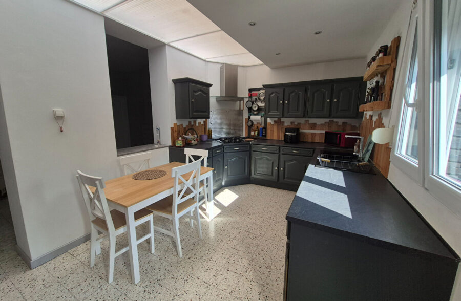 Maison de ville rénovée avec jardin comprenant 3 chambres