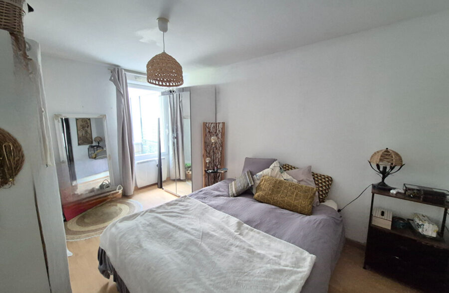 Appartement Douai 2 pièces 52 m² avec terrasse et garage en sous sol