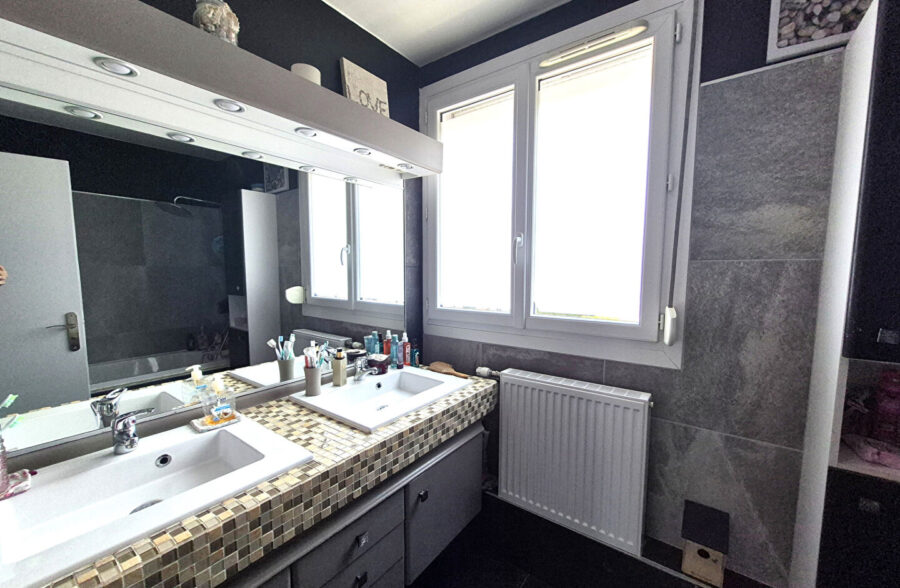 Maison Semi-individuelle – 4 chambres – 120m² – Bousbecque