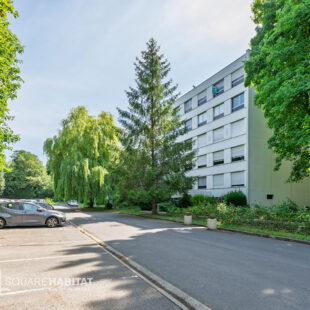 Canon d’or – Résidence prisée – appartement dernier étage avec stationnement et cave