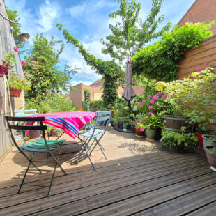 Large maison BOURGEOISE d’environ 170 m2 hab, 4 chambres, 2 sdb, jardin