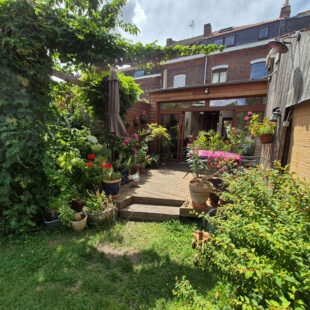 Large maison BOURGEOISE d’environ 170 m2 hab, 4 chambres, 2 sdb, jardin