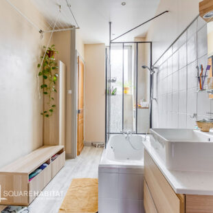 Large maison BOURGEOISE d’environ 170 m2 hab, 4 chambres, 2 sdb, jardin