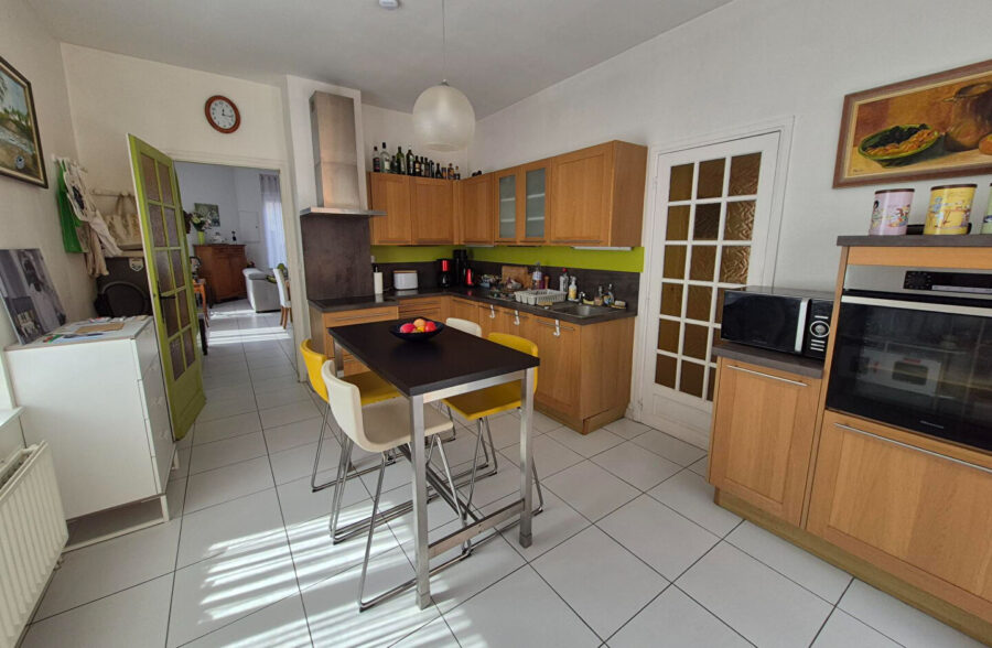 Croix centre, maison semi-individuelle de 140 m², 5 chambres, terrasse