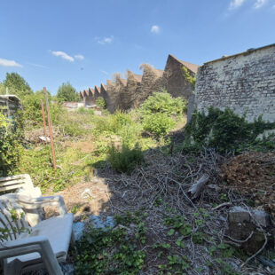 À Vendre : Spacieuse Maison 175m² 7 chambres 400m² de terrain sur Roubaix à la Limite de Wattrelos. 212 700€ FAI !!!