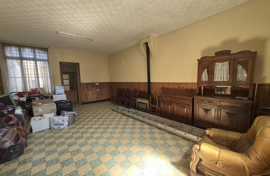 À Vendre : Spacieuse Maison 175m² 7 chambres 400m² de terrain sur Roubaix à la Limite de Wattrelos. 212 700€ FAI !!!