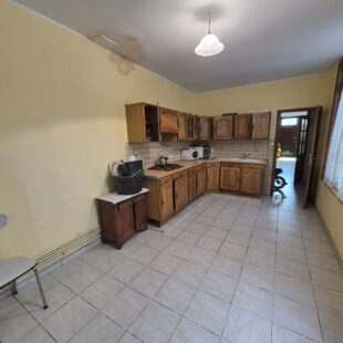 À Vendre : Spacieuse Maison 175m² 7 chambres 400m² de terrain sur Roubaix à la Limite de Wattrelos. 212 700€ FAI !!!