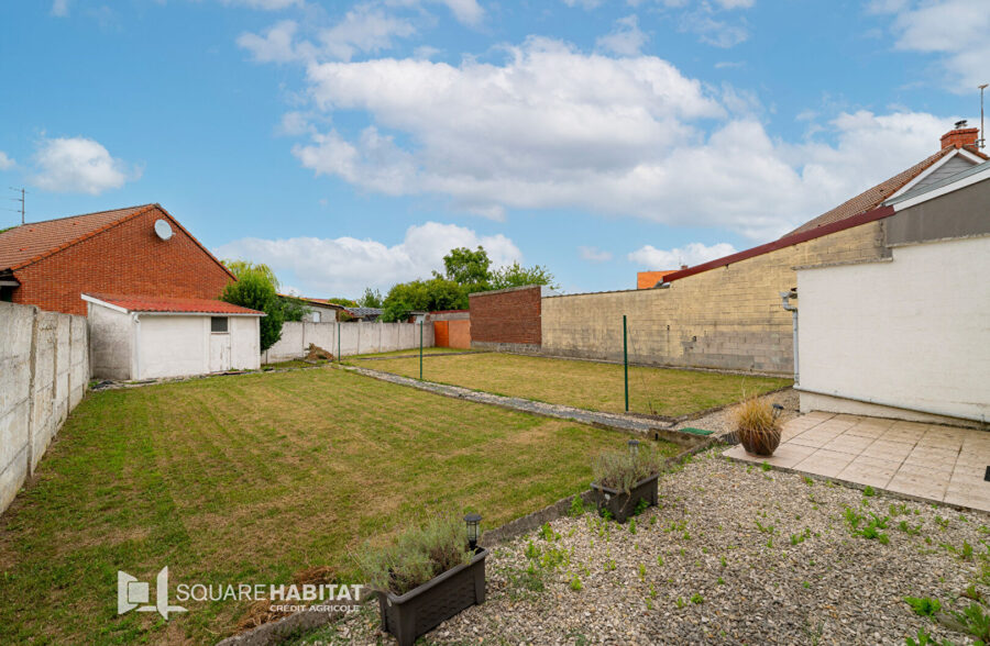 Maison individuelle en semi plain pied 3 chambres jardin garage