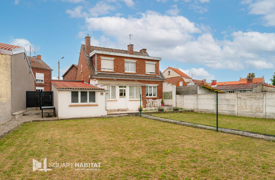 Maison individuelle en semi plain pied 3 chambres jardin garage