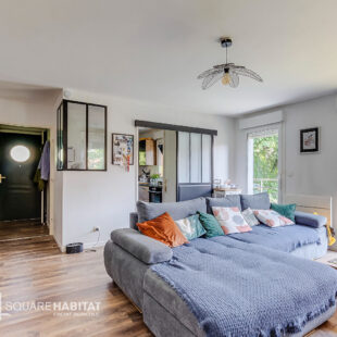 Duplex avec garage et balcon