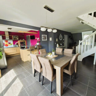 Semi-Individuelle de 100m² Quatre Chambres