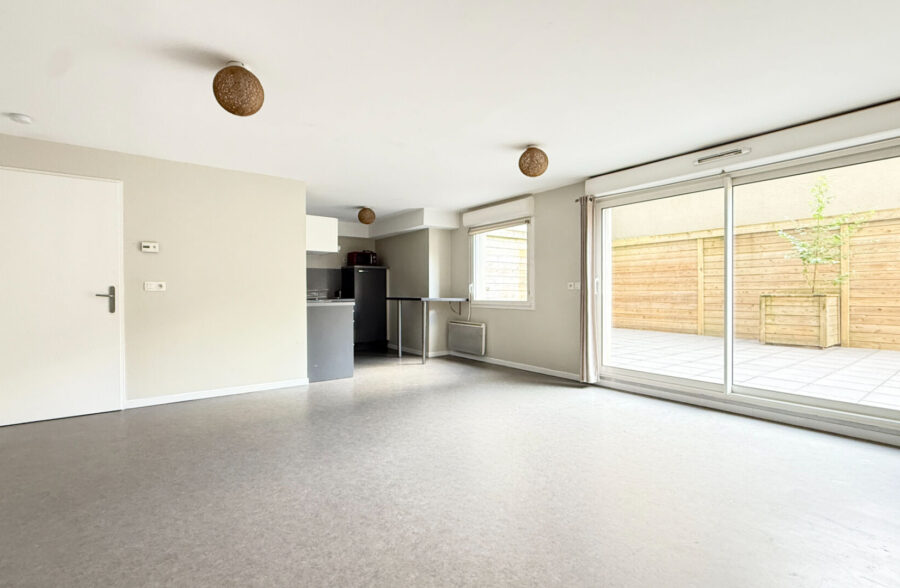 VAUBAN-CATHO APPARTEMENT 2 CHAMBRES TERRASSE ET PARKING VAUBAN-CATHO APPARTEMENT 2 CHAMBRES TERRASSE ET PARKING
