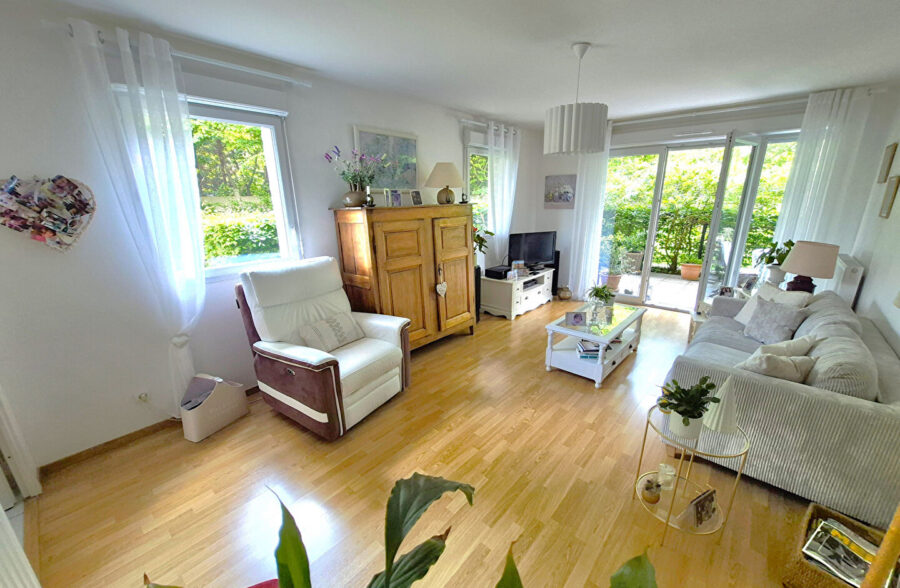 Appartement 3 chambres avec terrasse au coeur du centre-ville