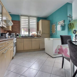 Maison secteur Vieille Place – 3 chambres + jardin – beaux volumes