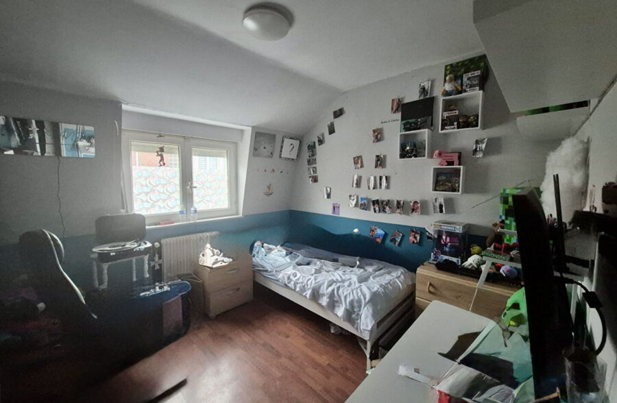 Maison secteur Vieille Place – 3 chambres + jardin – beaux volumes