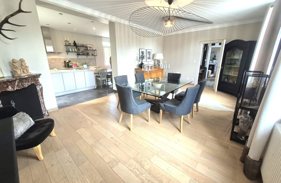 Maison Cambrai 10 pièce(s) 220 m2