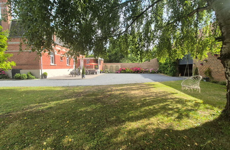 Maison Cambrai 10 pièce(s) 220 m2