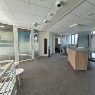Immeuble à usage mixte .Beau potentiel 18 pièces 352.42 m2