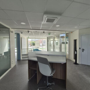Immeuble à usage mixte .Beau potentiel 18 pièces 352.42 m2