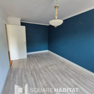 Appartement  Type 3 84.30 m2, balcon et deux parking
