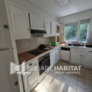 Appartement  Type 3 84.30 m2, balcon et deux parking