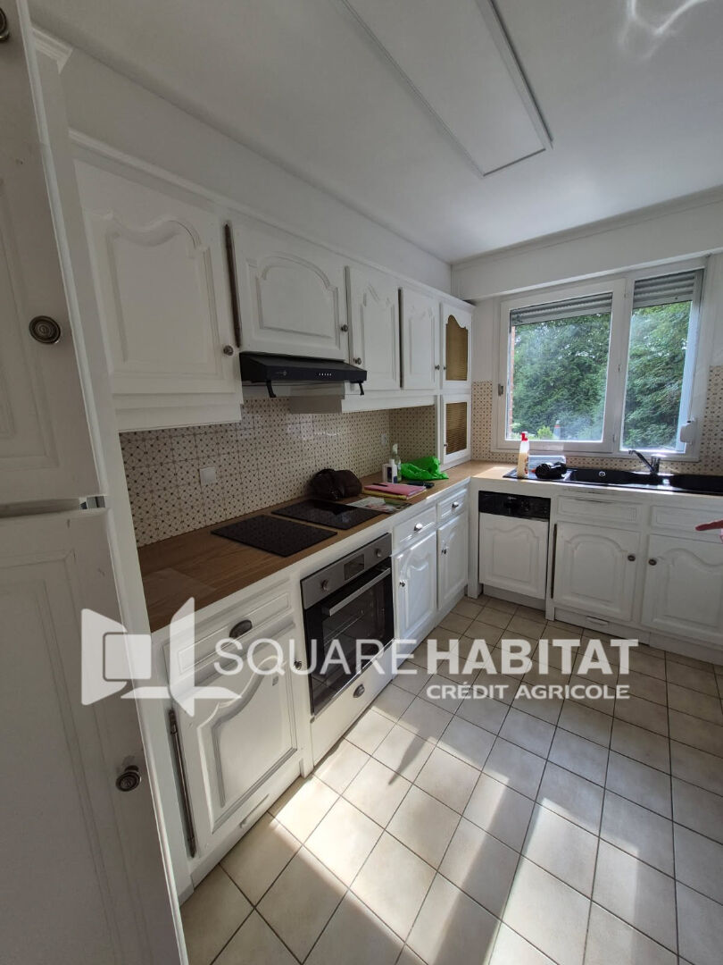 Appartement  Type 3 84.30 m2, balcon et deux parking