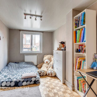 Maison familiale de 118 m² avec extérieur, proche métro Euro téléport