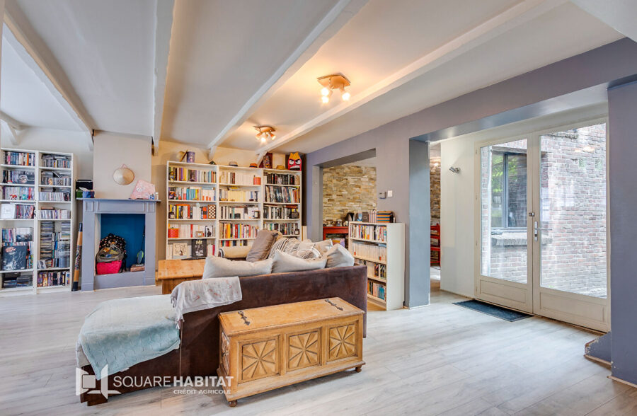 Maison familiale de 118 m² avec extérieur, proche métro Euro téléport