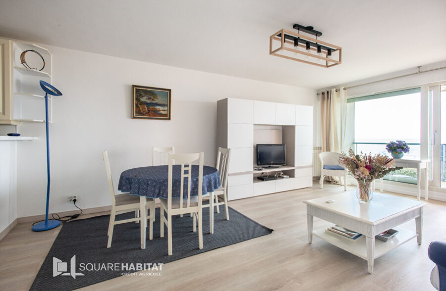 Rare! Appartement 4 pièces FACE MER !