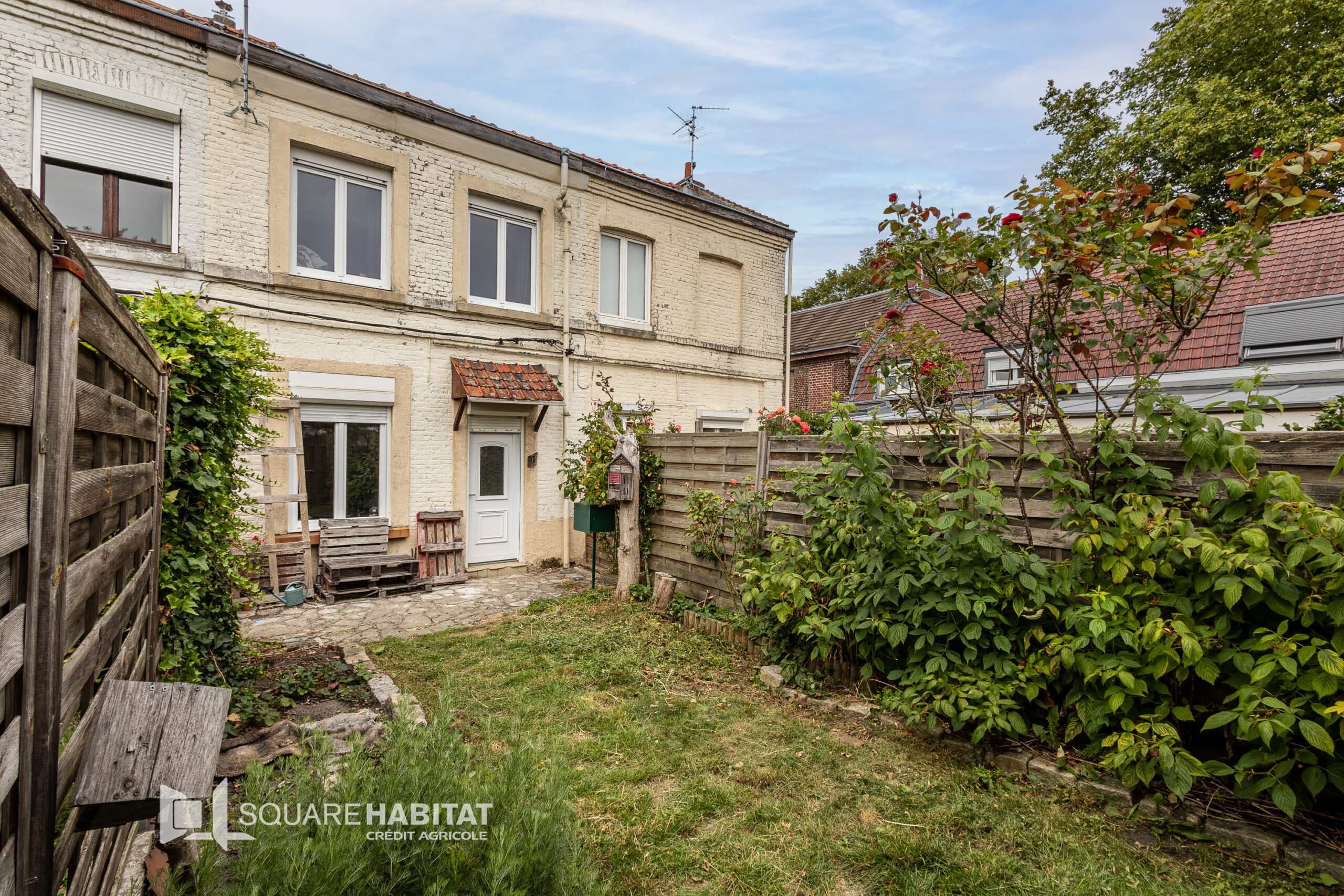 EXCLUSIVITÉ SQUARE HABITAT : MAISON DE COURÉE AVEC JARDIN