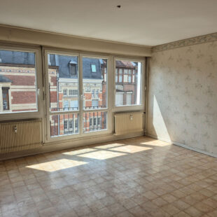 Appartement Tourcoing 4 pièce(s) 086.98 m2