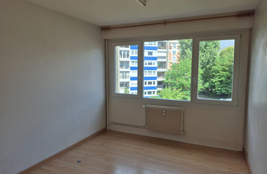 Appartement Tourcoing 4 pièce(s) 086.98 m2