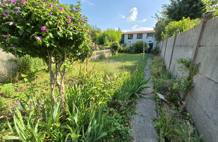 LOMME MITTERIE : maison bel-étage 80m2 possibilité 105m2 habitable, garage jardin