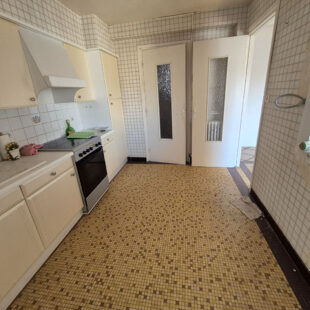 LOMME MITTERIE : maison bel-étage 80m2 possibilité 105m2 habitable, garage jardin