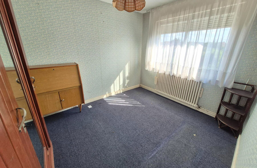LOMME MITTERIE : maison bel-étage 80m2 possibilité 105m2 habitable, garage jardin