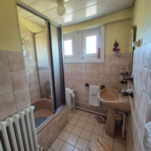 LOMME MITTERIE : maison bel-étage 80m2 possibilité 105m2 habitable, garage jardin