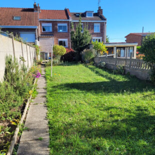 LOMME MITTERIE : maison bel-étage 80m2  A rénover