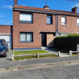 Maison Mericourt 4 pièce(s) 80 m2 , 3 chambres , jardin ,garage.