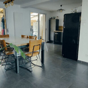 Maison Mericourt 4 pièce(s) 80 m2 , 3 chambres , jardin ,garage.