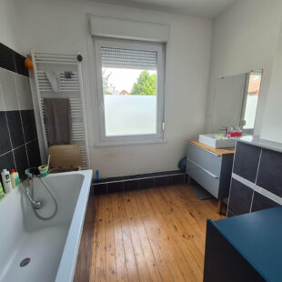 Wasquehal, maison 3 chambres, bureau et terrasse