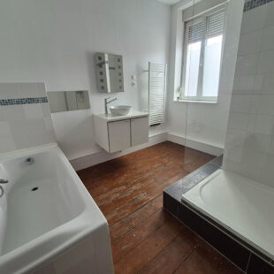 Croix centre, large maison 110 m², 3 chambres, dressing, terrasse