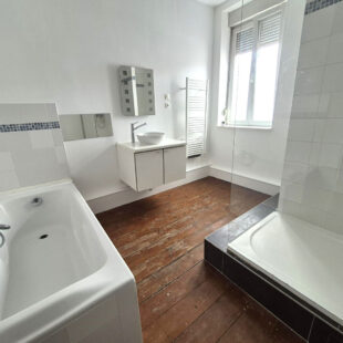 Croix centre, large maison 110 m², 3 chambres, dressing, jardin