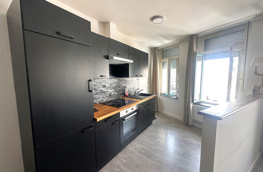 Immeuble Le Cateau Cambresis 10 pièce(s) 227 m2